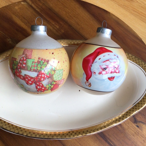 Two Vintage Christmas Ornaments - Picture 1 of 4